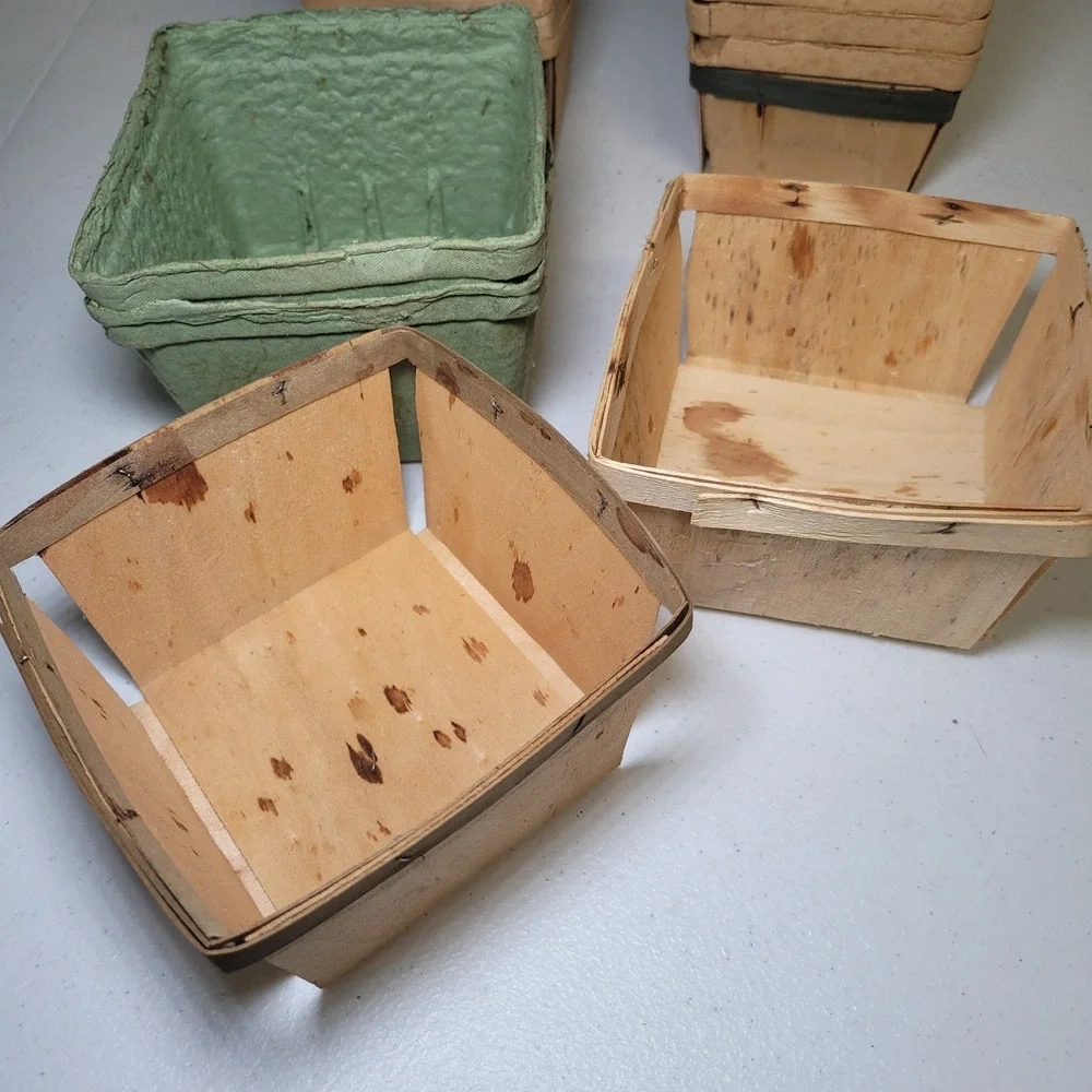 Mixed‎ Lot of Small Berry Baskets Wood Pulp Cardboard Farm Stand Containers